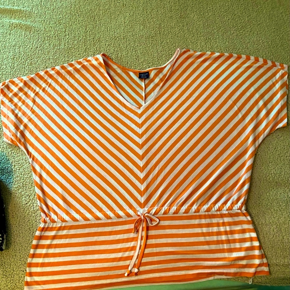 Faded glory summer top in orange and white stripes. 2x    short sleeves, v neck
